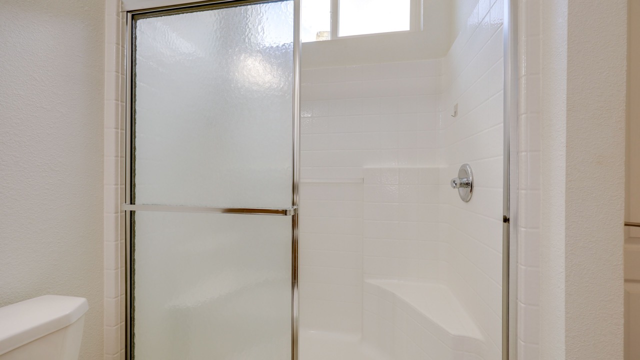 Photo of Bathroom in Oak View