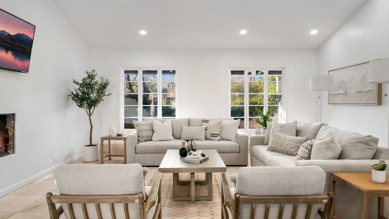 Photo of Livingroom in Magnesia Falls Cove