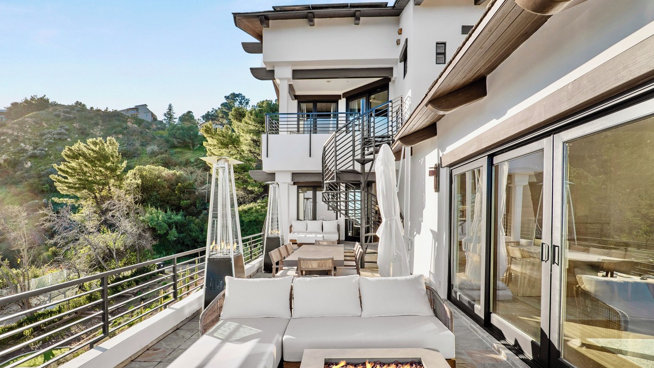 Photo of Patio Balcony in Malibu