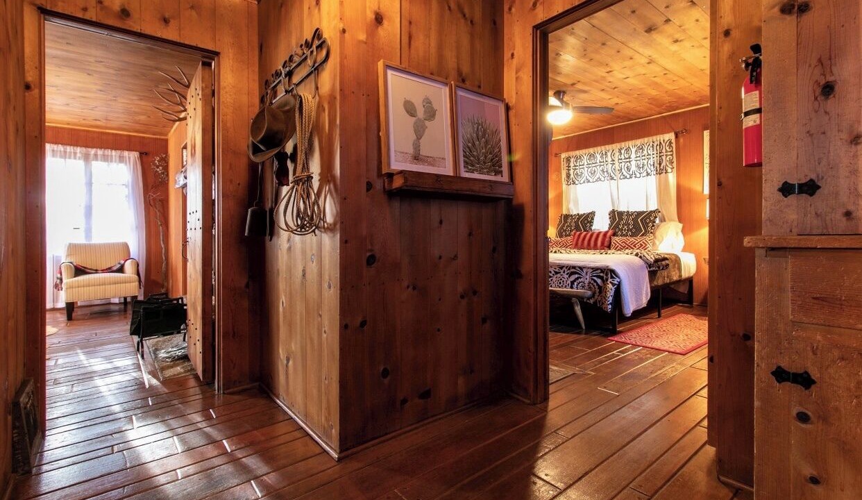 Photo of Bedroom in Idyllwild