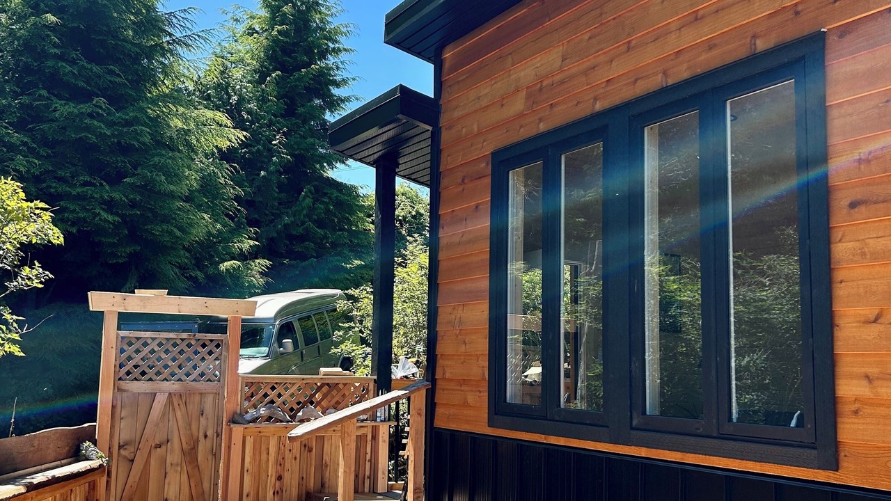 Photo of Patio Balcony in Ucluelet