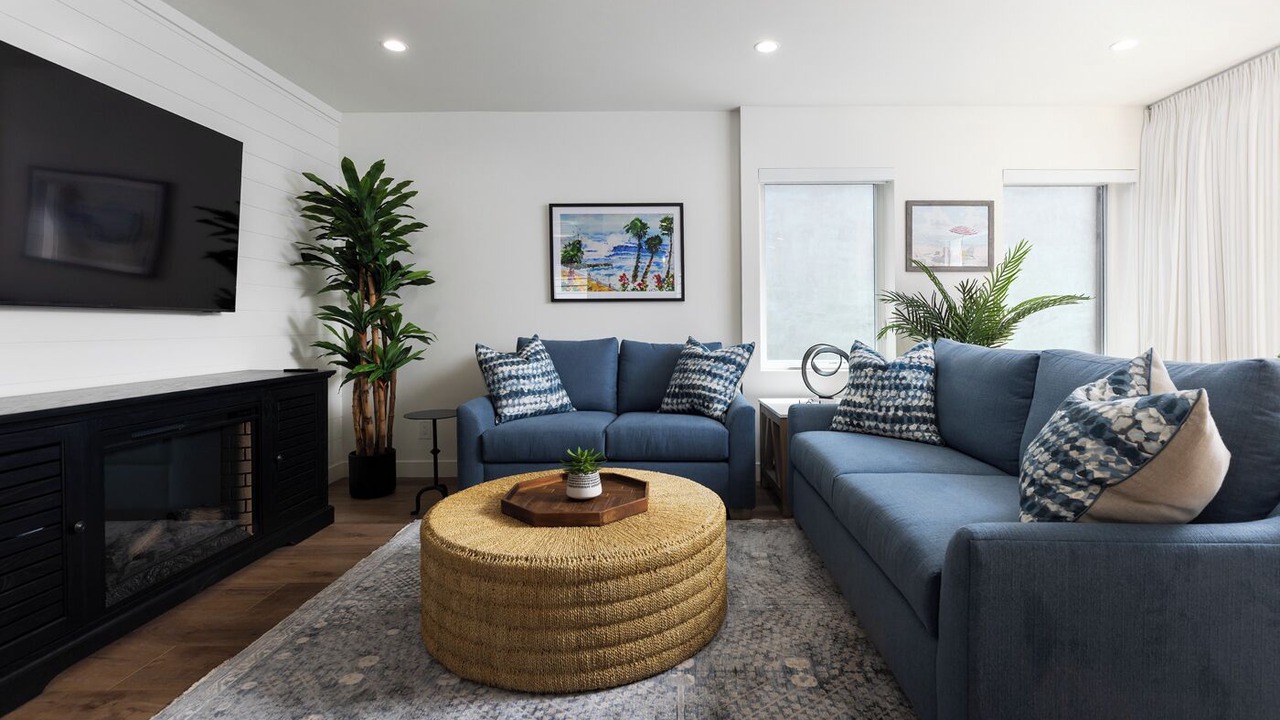 Photo of Livingroom in West Newport