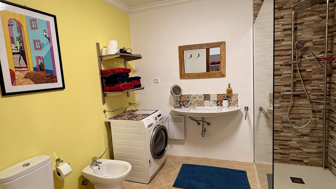 Photo of Bathroom in Setubal