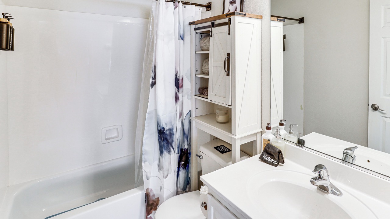 Photo of Bathroom in North Las Vegas