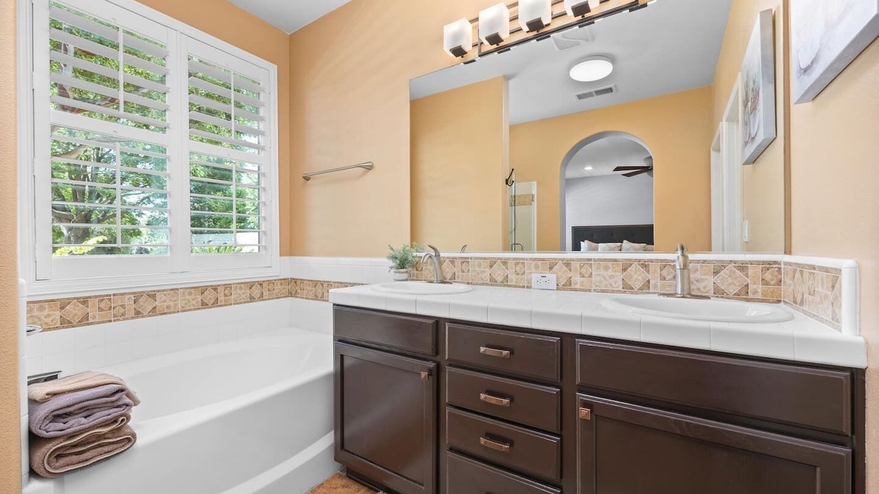 Photo of Bathroom in Eagle Ranch