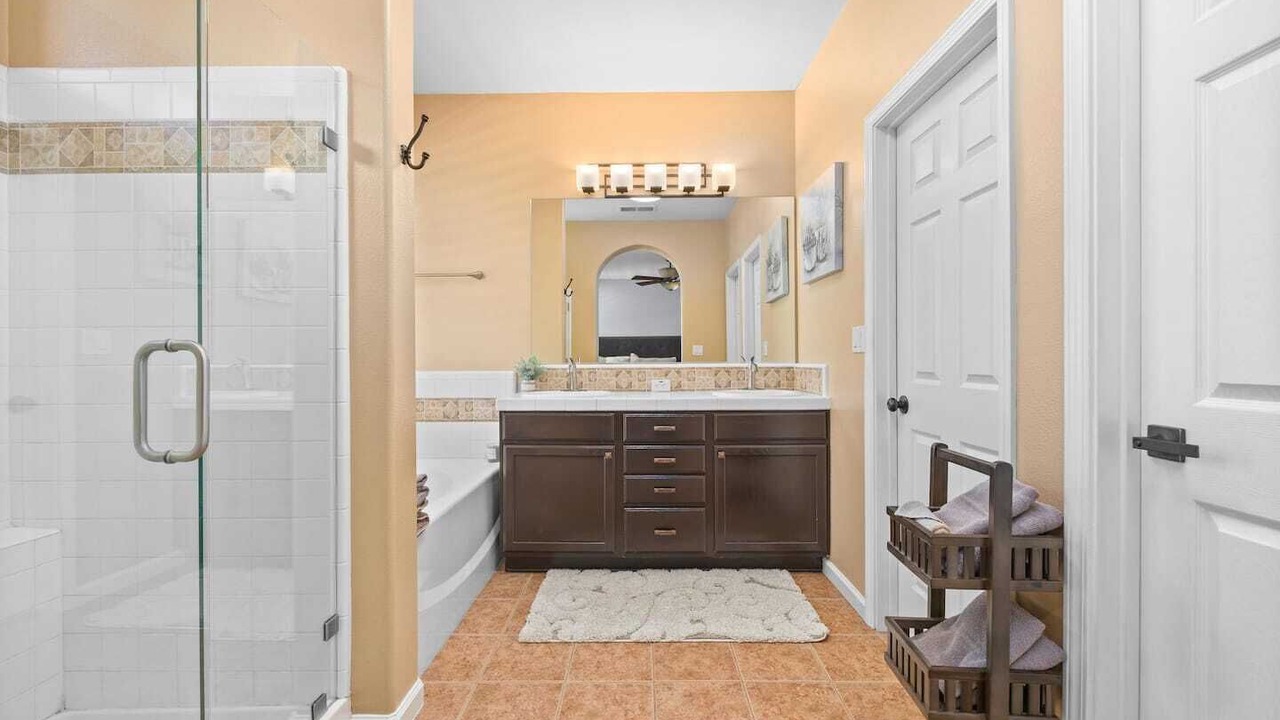 Photo of Bathroom in Eagle Ranch