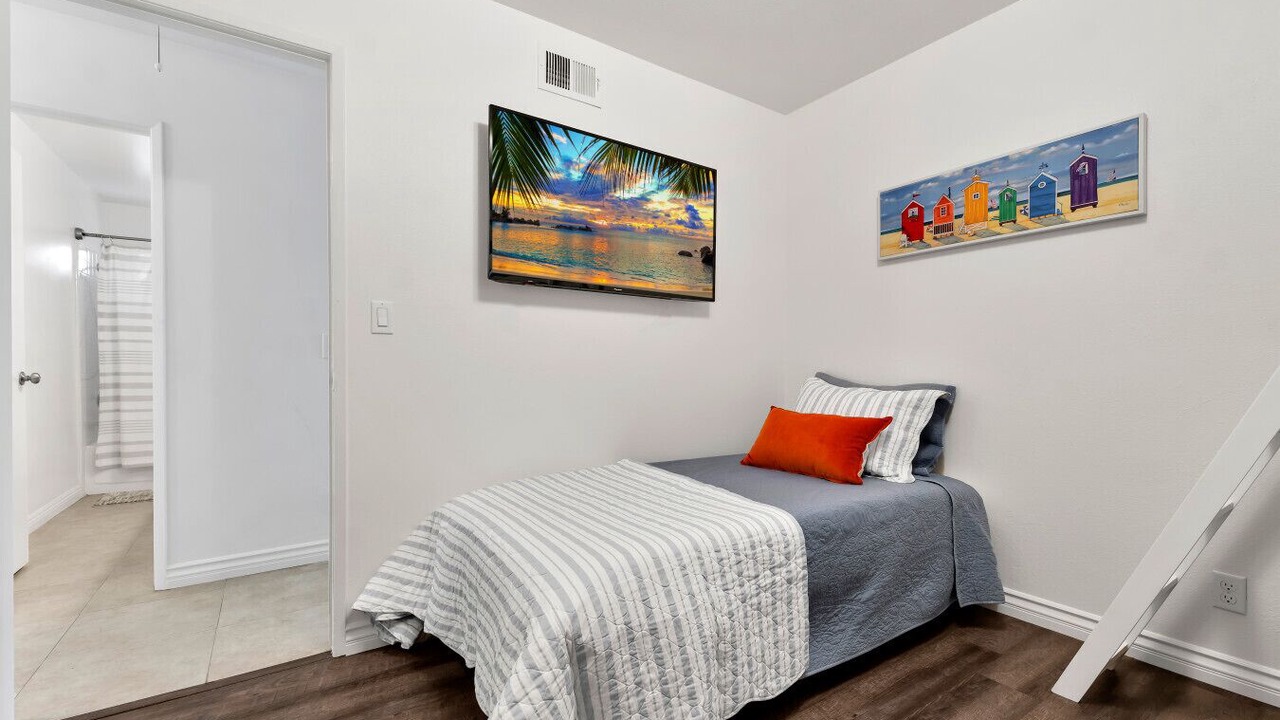 Photo of Bedroom in Thousand Oaks