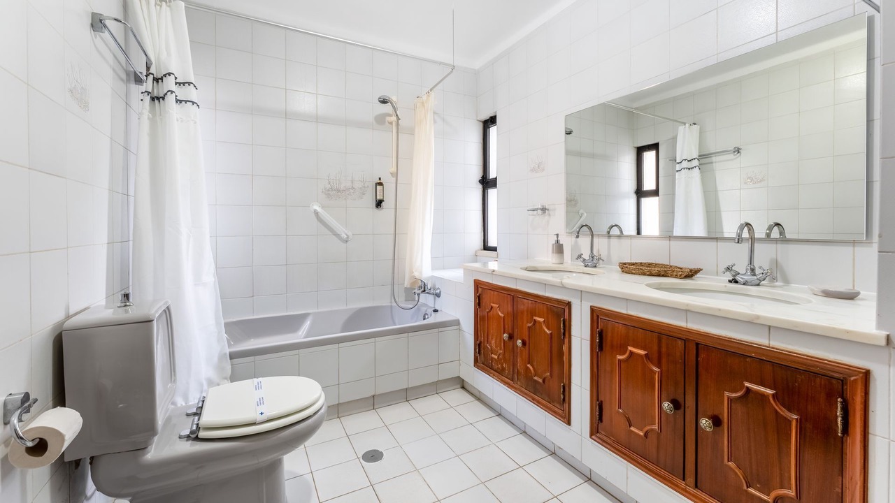 Photo of Bathroom in Vilamoura