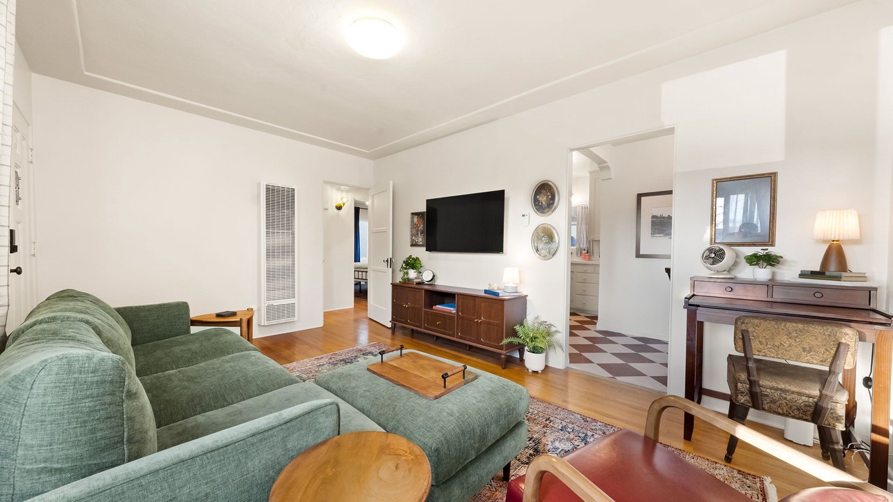 Photo of Livingroom in Kensington