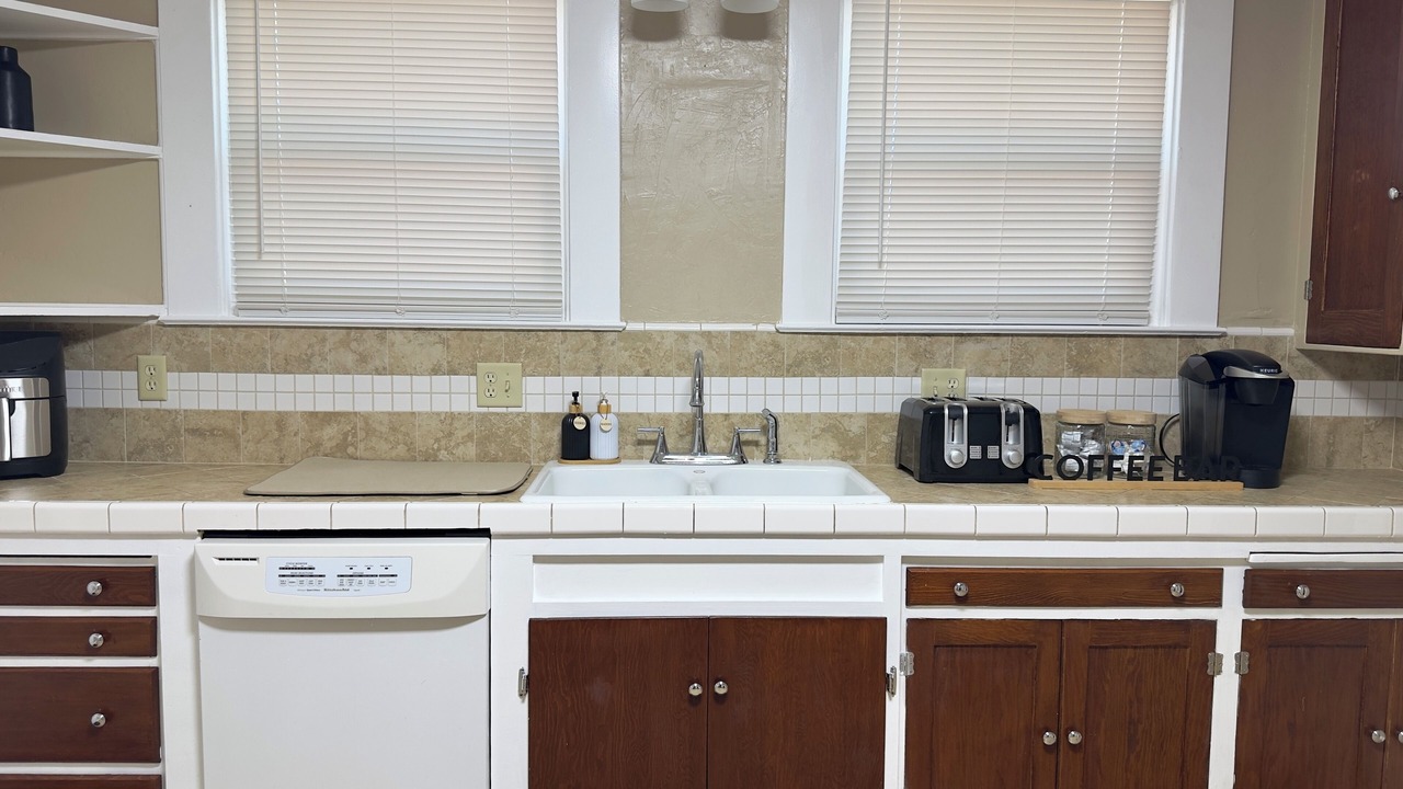 Photo of Kitchen in Hanford
