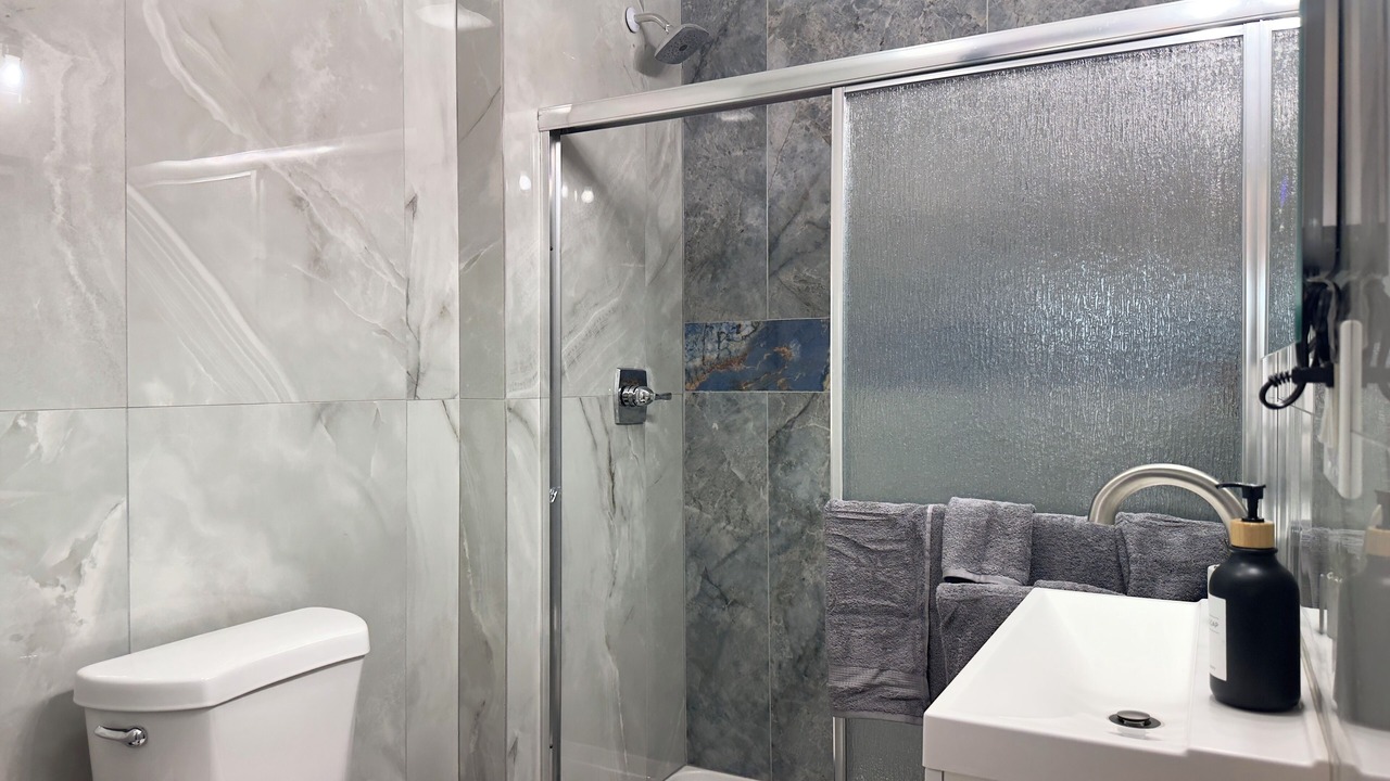 Photo of Bathroom in Hanford