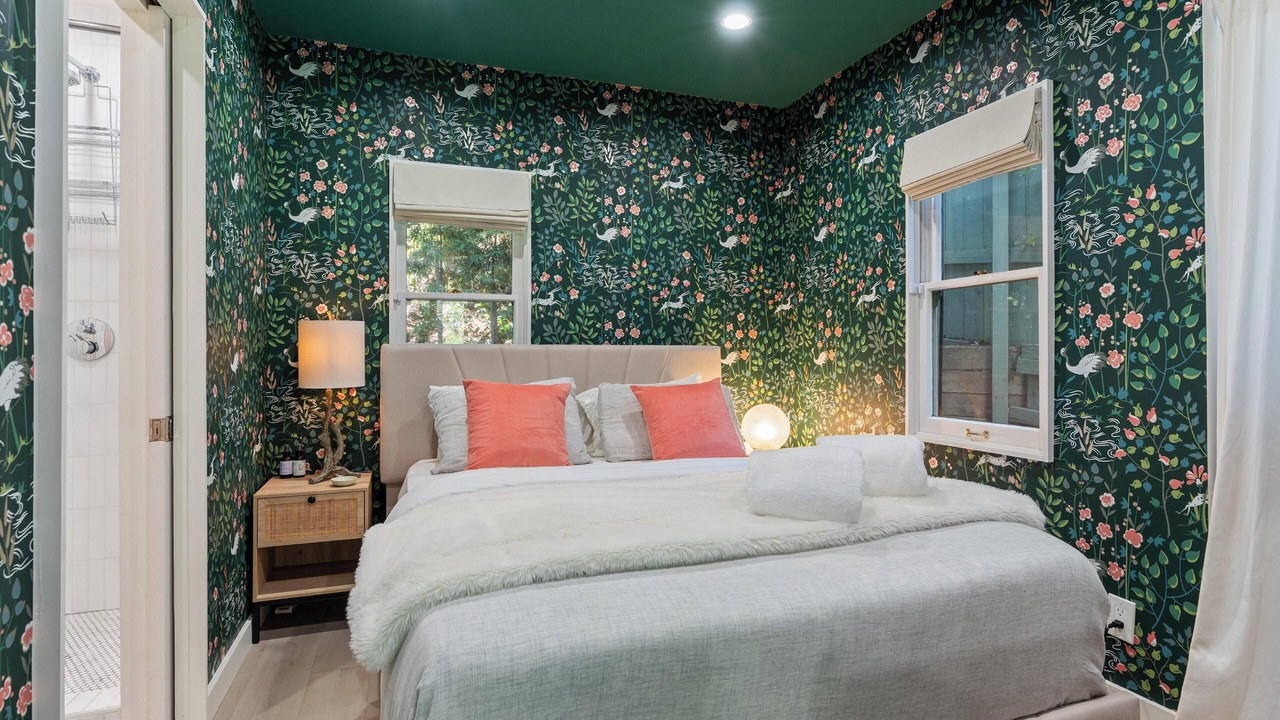 Photo of Bedroom in Hollywood Hills West