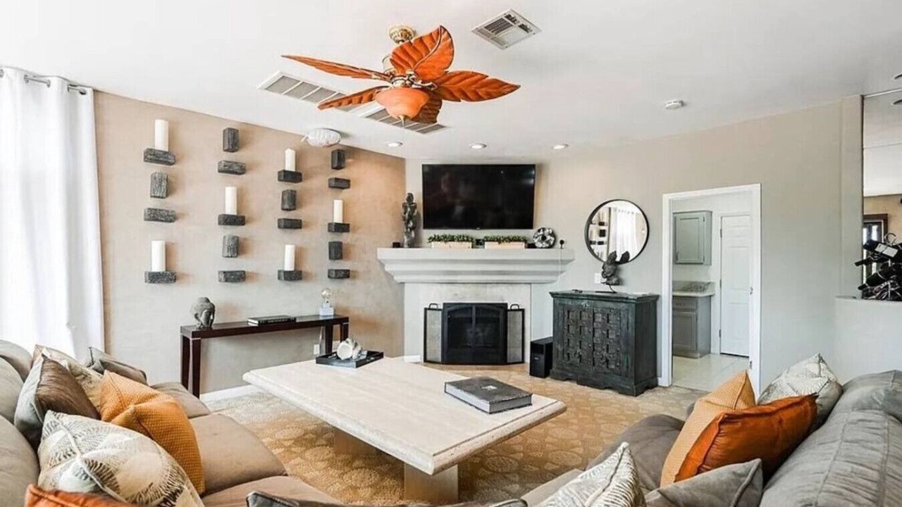Photo of Livingroom in Sunrise Manor
