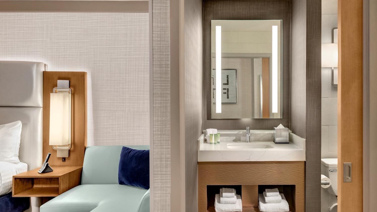 Photo of Bathroom in Gateway District