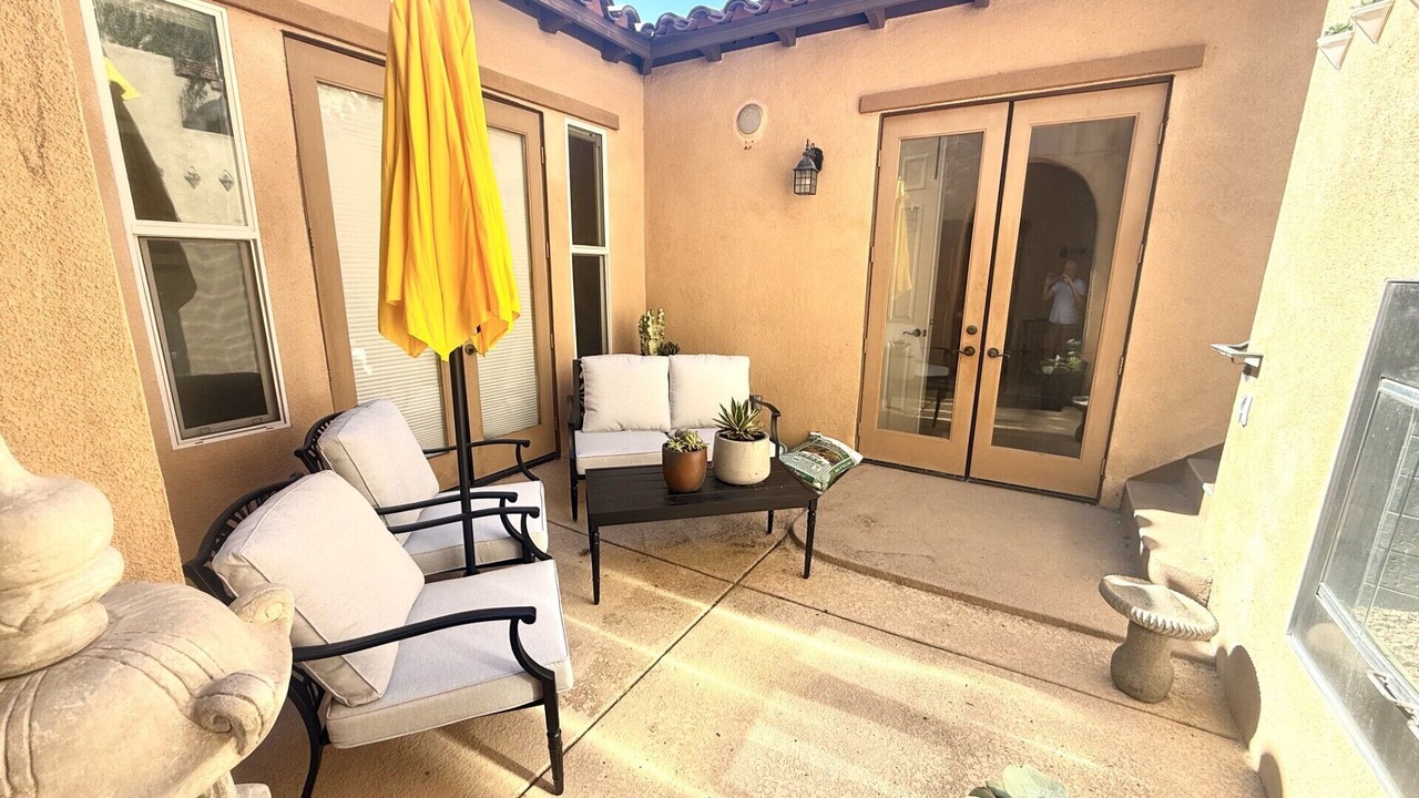Photo of Patio Balcony in Araby