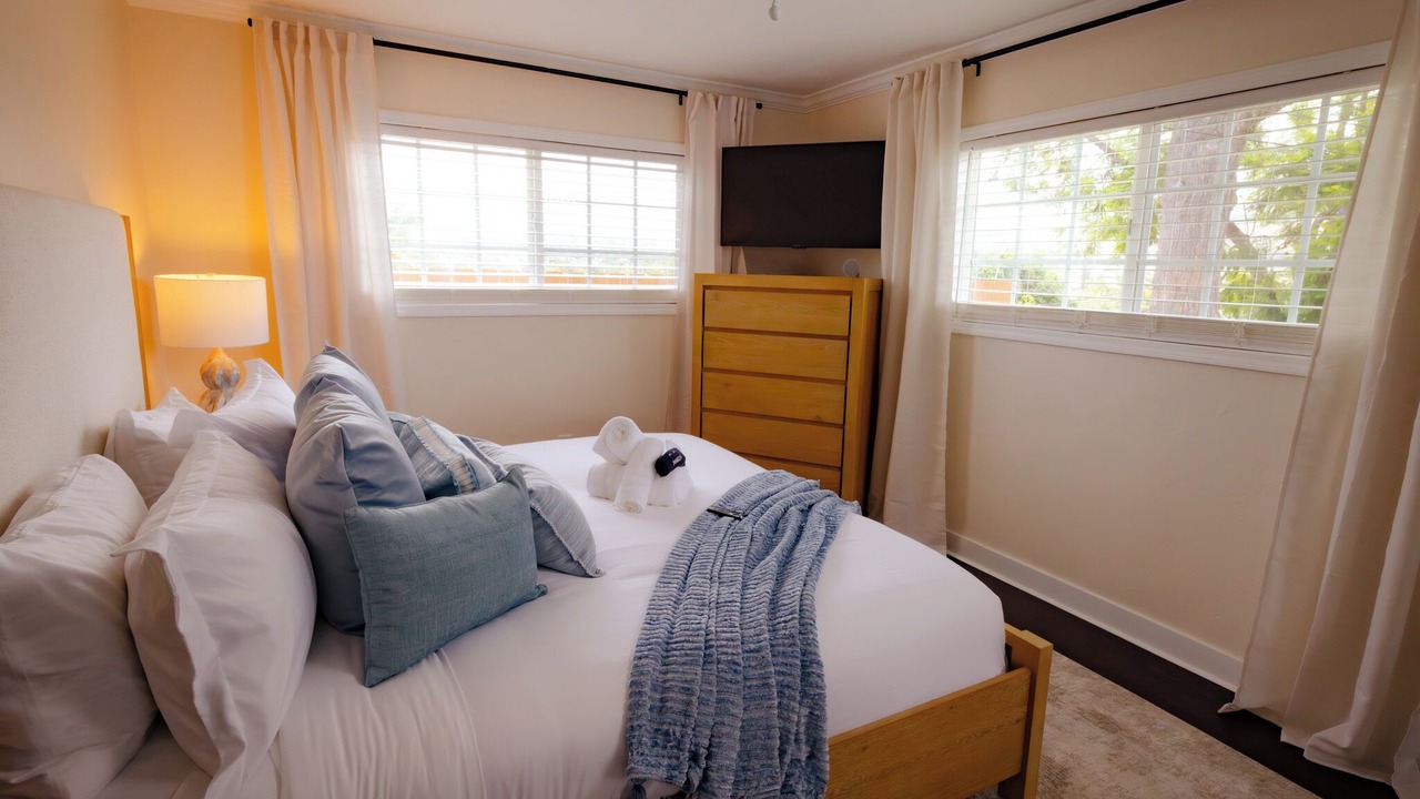 Photo of Bedroom in Winter Gardens
