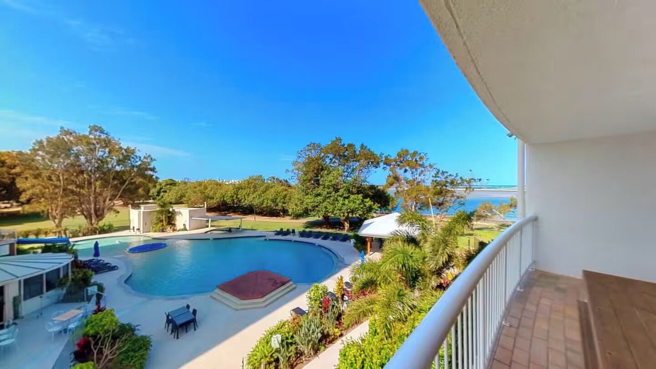 Photo of Outdoor in Golden Beach