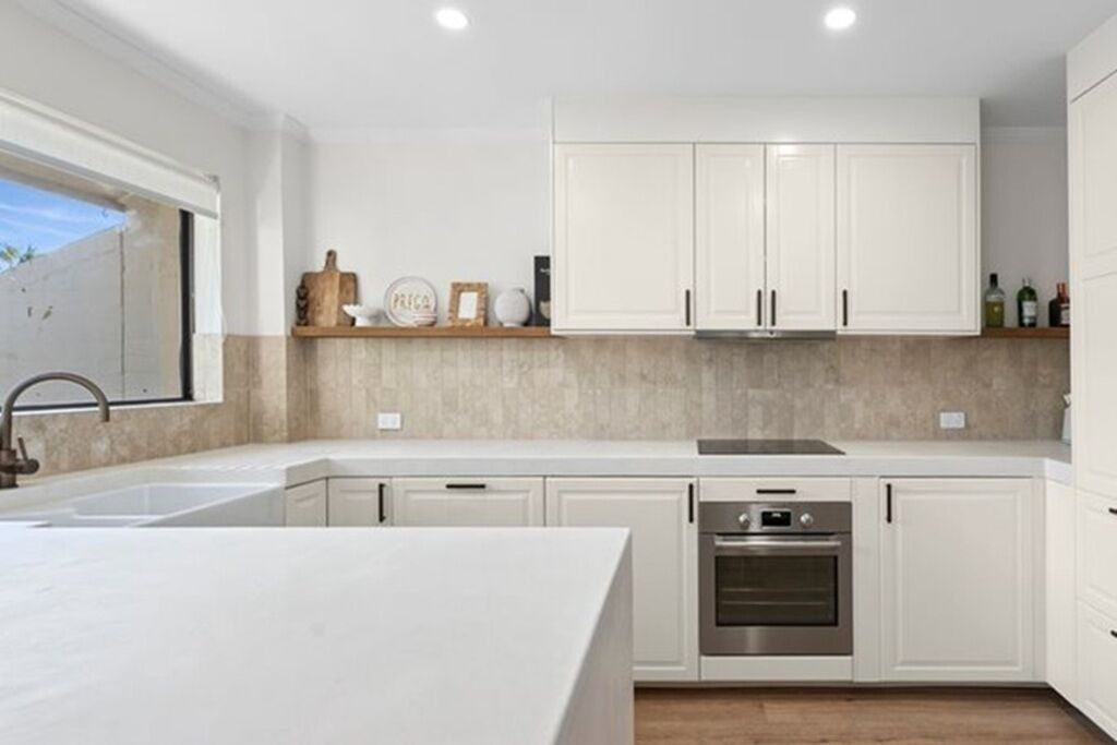 Photo of Kitchen in Mermaid Waters