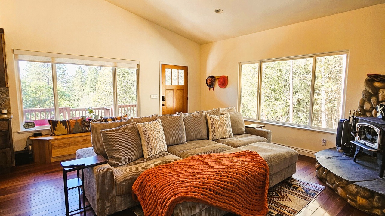 Photo of Livingroom in Glencoe