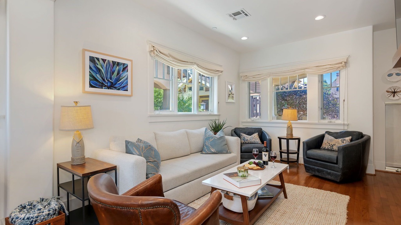 Photo of Livingroom in Laguna