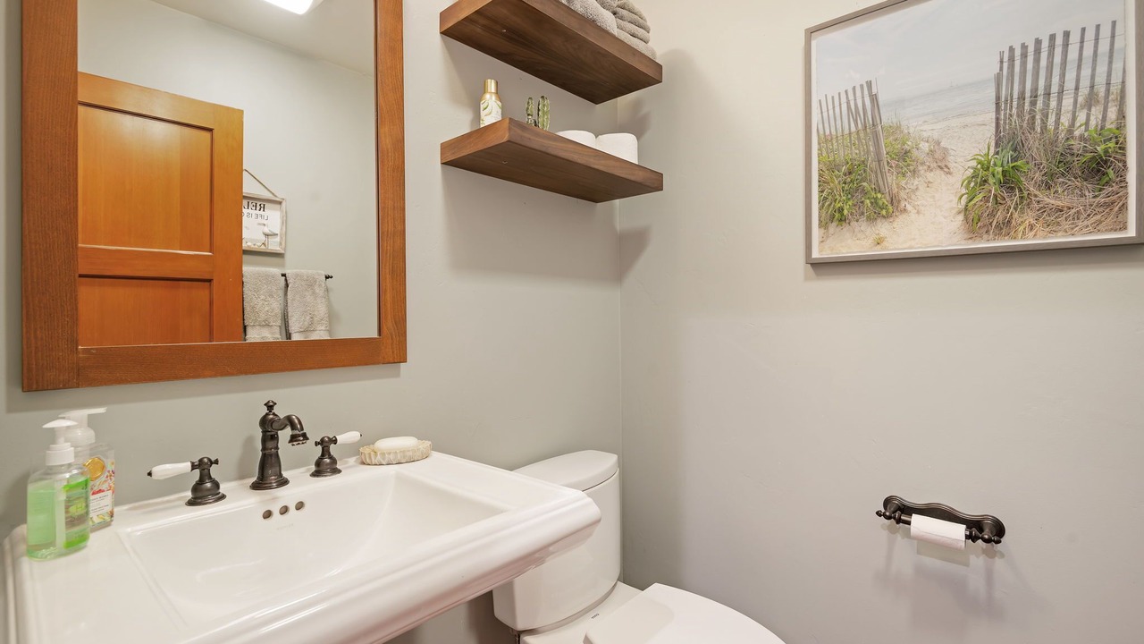 Photo of Bathroom in Laguna
