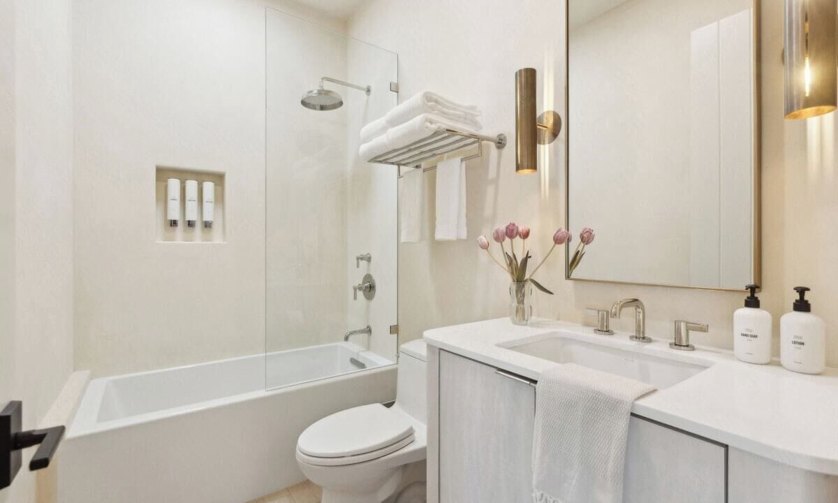 Photo of Bathroom in Laguna