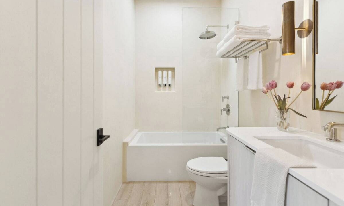 Photo of Bathroom in Laguna