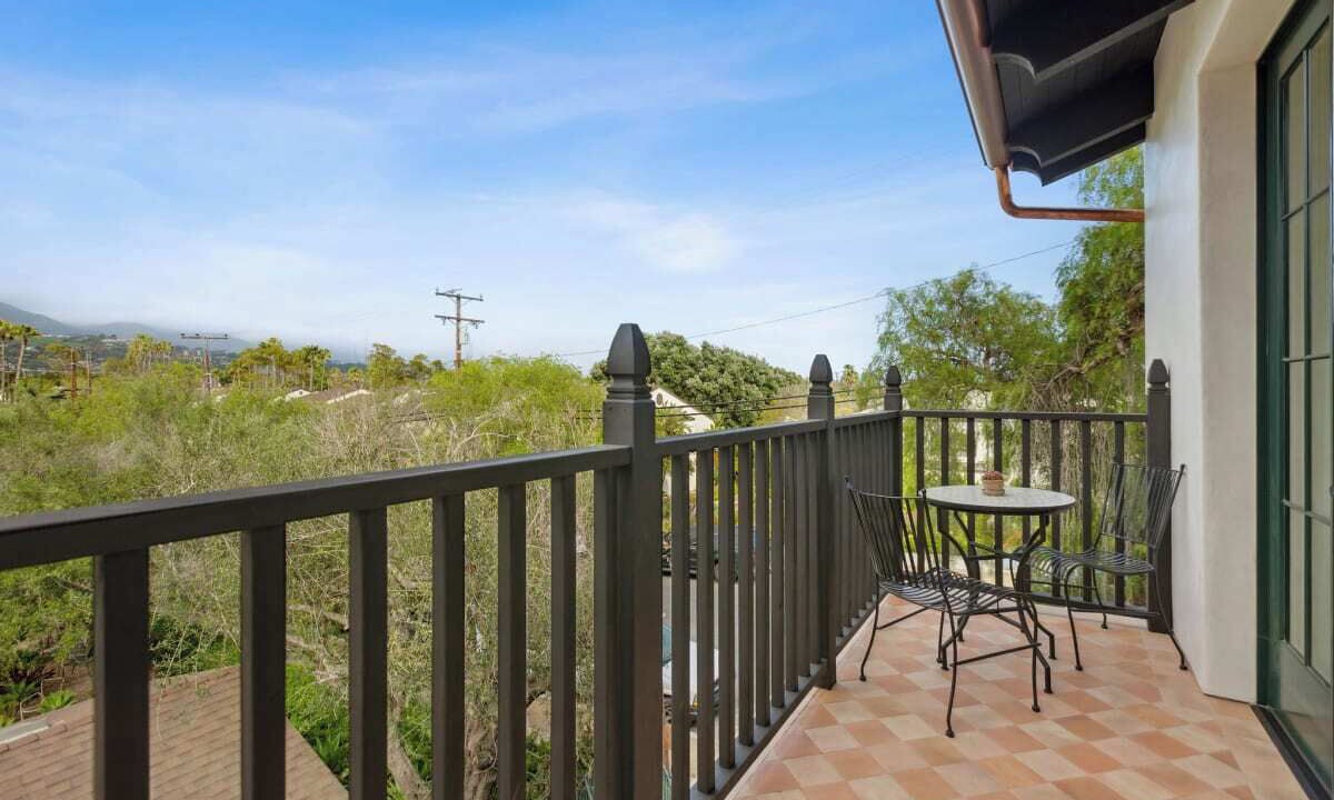 Photo of Patio Balcony in Laguna