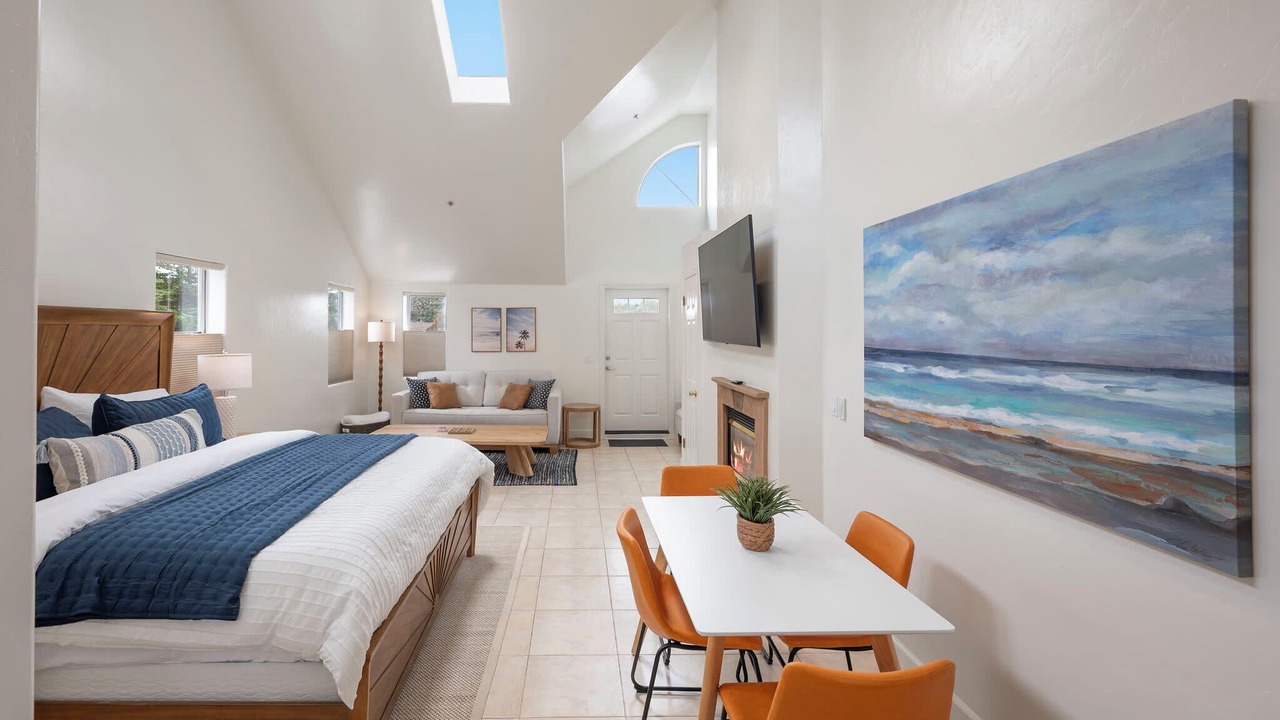 Photo of Bedroom in Half Moon Bay