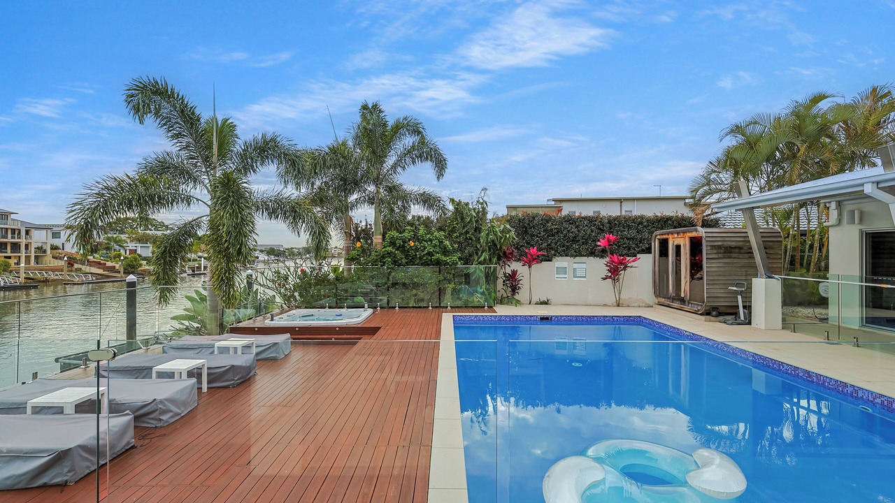 Photo of Outdoor in Broadbeach Waters