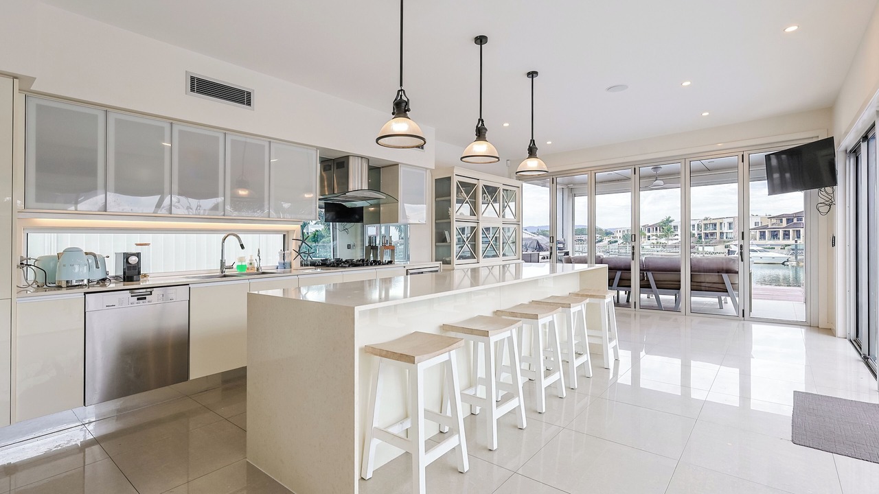 Photo of Kitchen in Broadbeach Waters