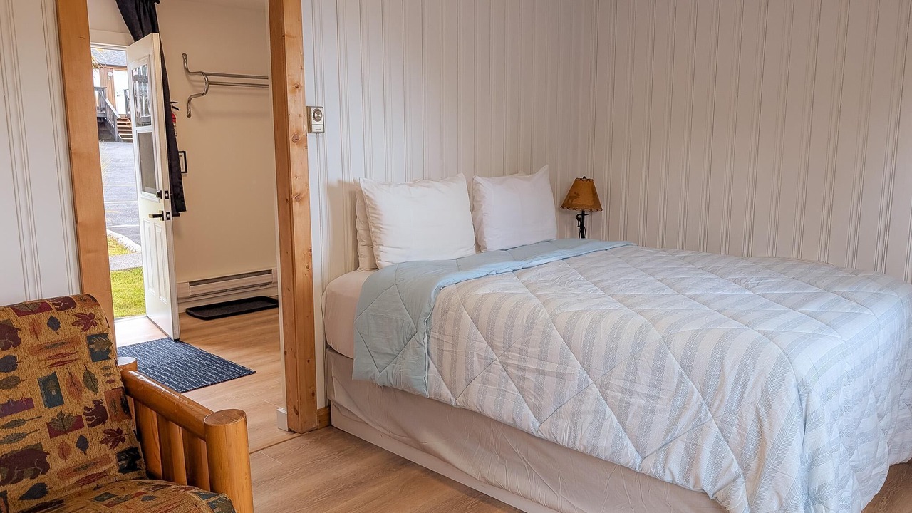 Photo of Bedroom in Ucluelet