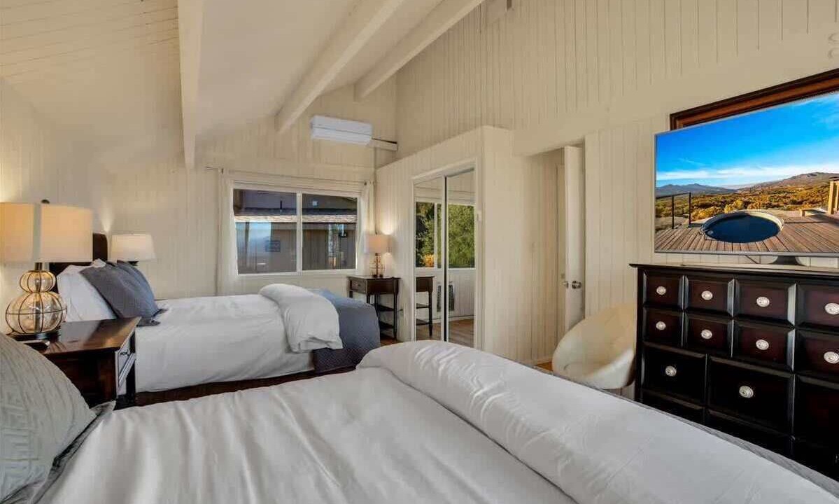 Photo of Bedroom in Mountain Center