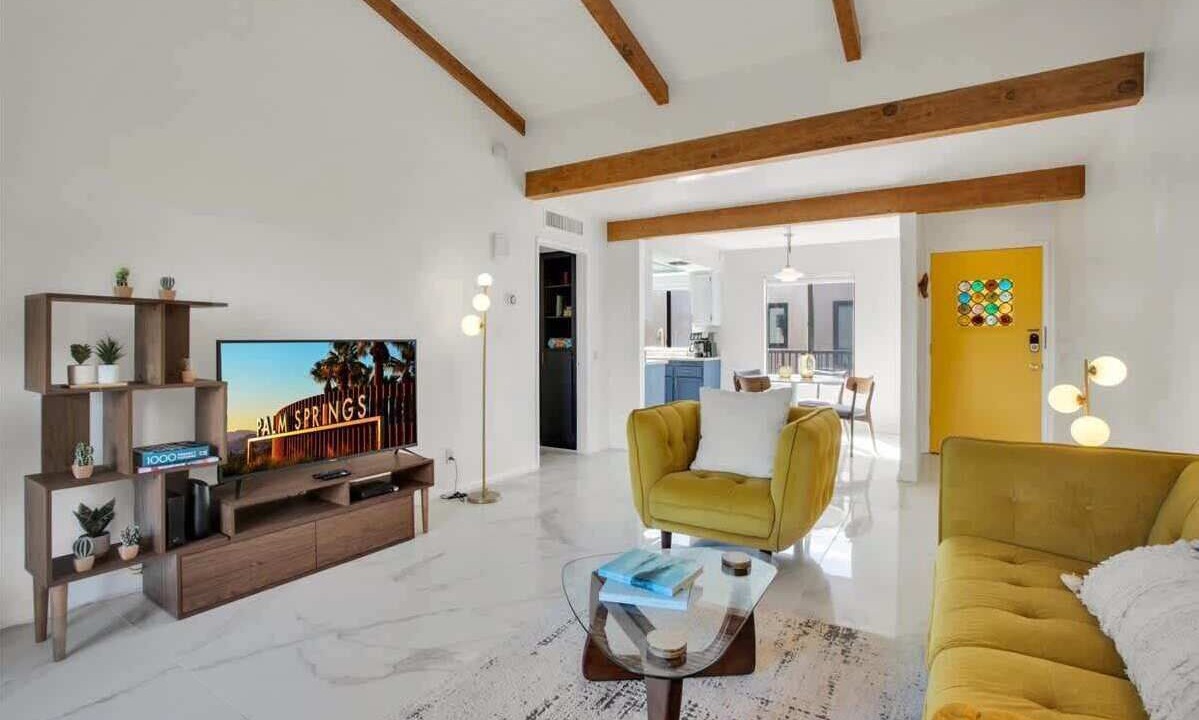 Photo of Livingroom in Sunrise Vista Chino