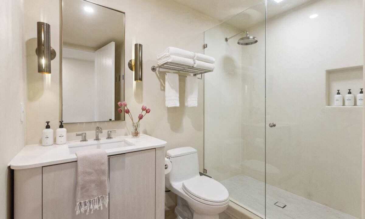 Photo of Bathroom in Laguna