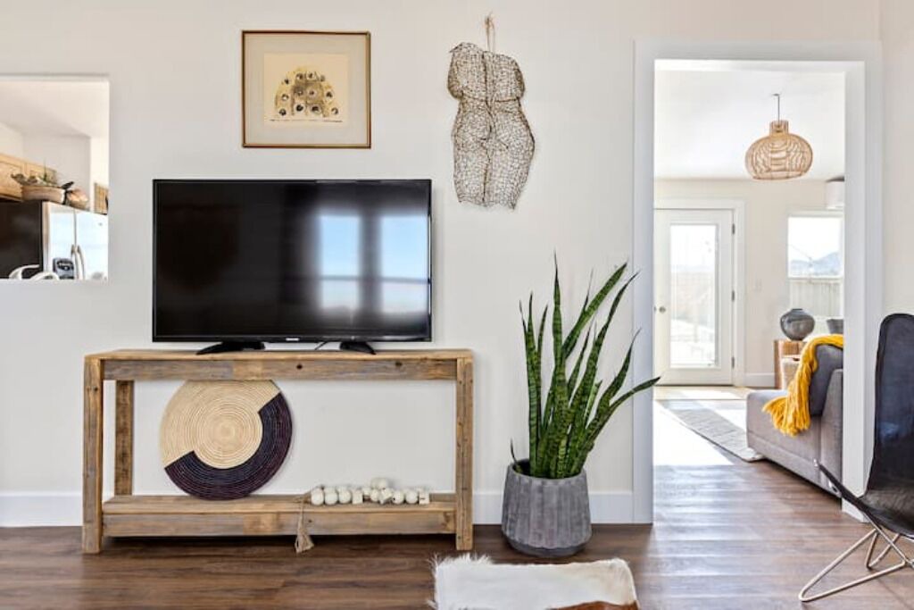 Photo of Livingroom in Landers