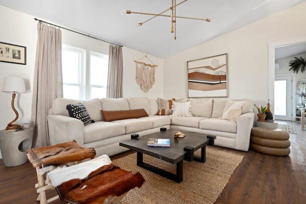 Photo of Livingroom in Landers