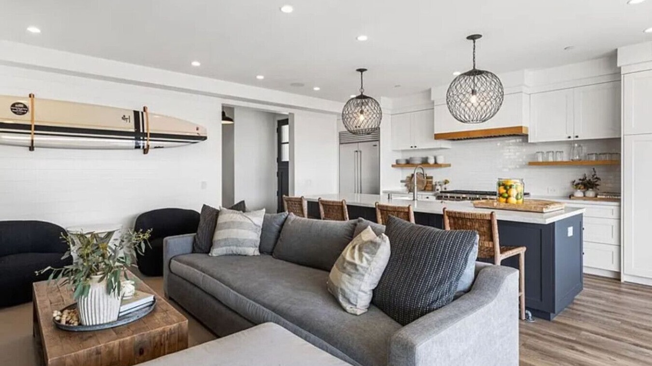 Photo of Livingroom in West Newport