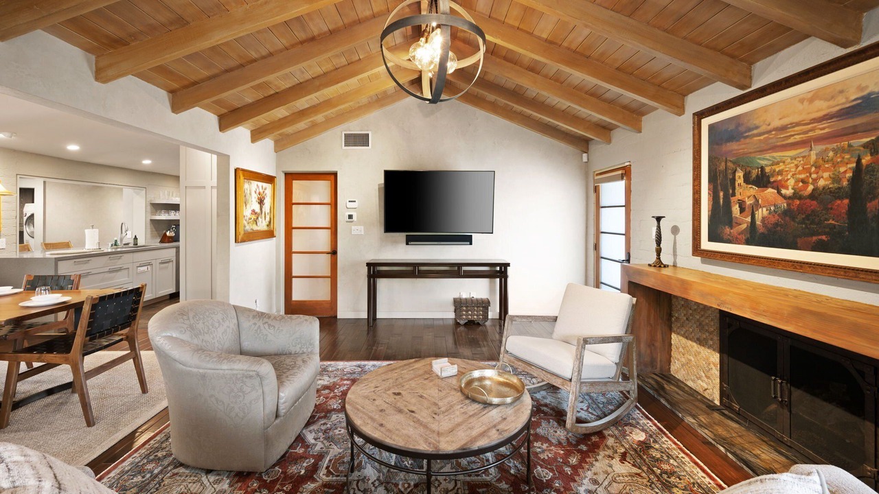Photo of Livingroom in Tahquitz River Estates