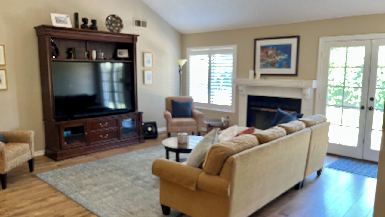Photo of Livingroom in Raisin