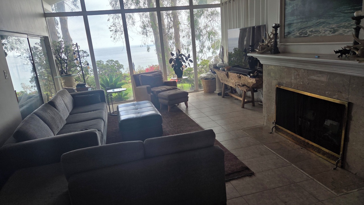 Photo of Livingroom in The Mesa