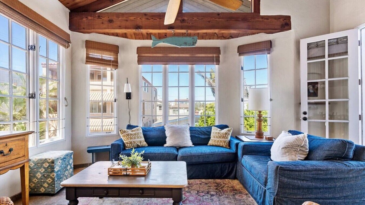 Photo of Livingroom in Mission Beach