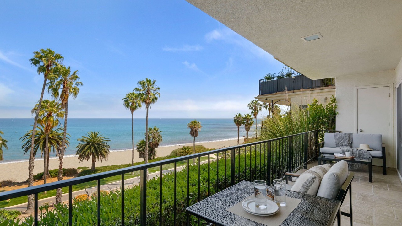 Photo of Patio Balcony in East Mesa