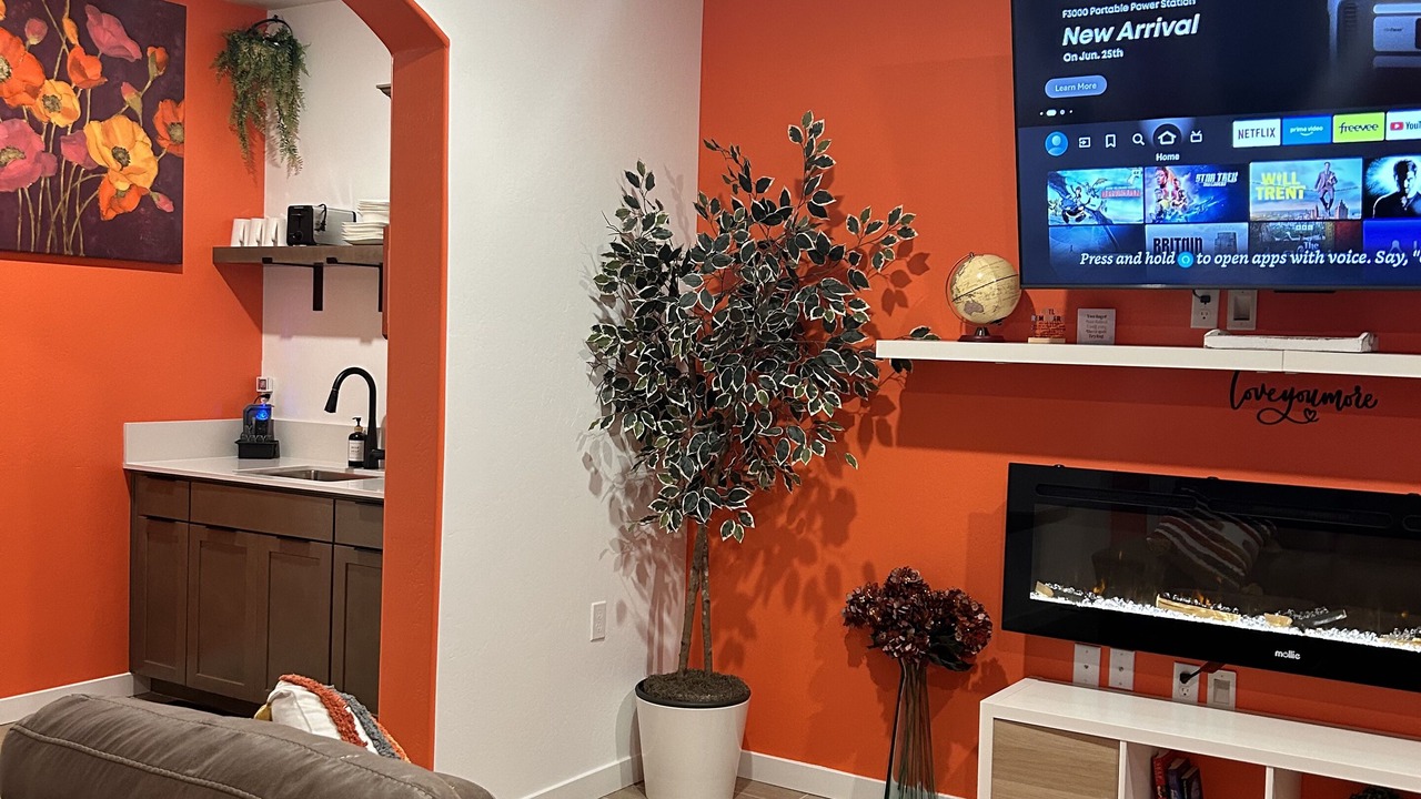 Photo of Livingroom in Pumpkin Center