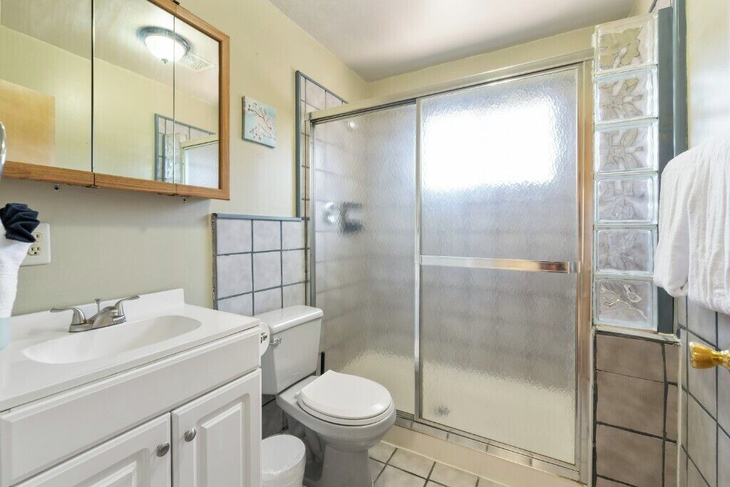 Photo of Bathroom in Tulare