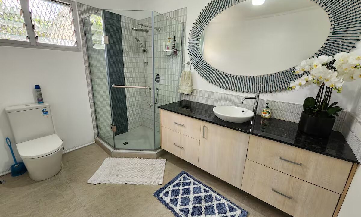 Photo of Bathroom in Wailoloa