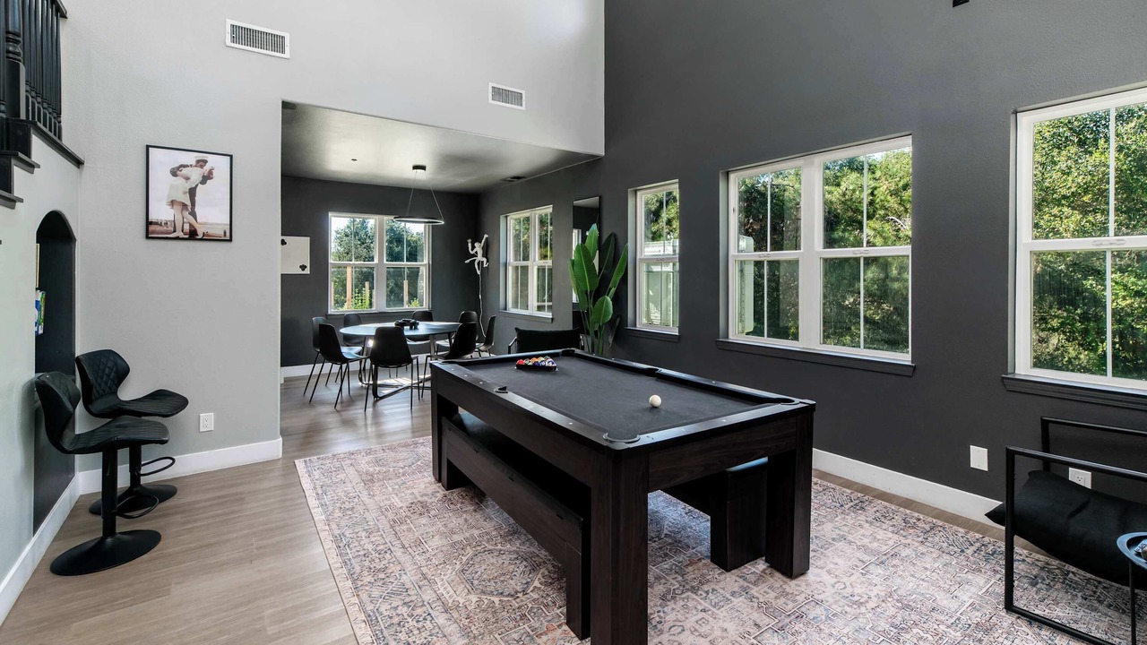 Photo of Bedroom in Crest