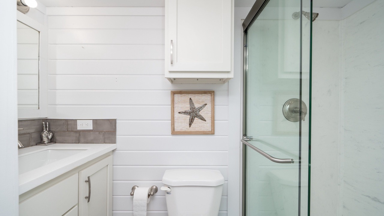 Photo of Bathroom in Parker Strip