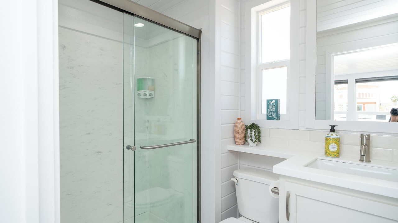 Photo of Bathroom in Parker Strip