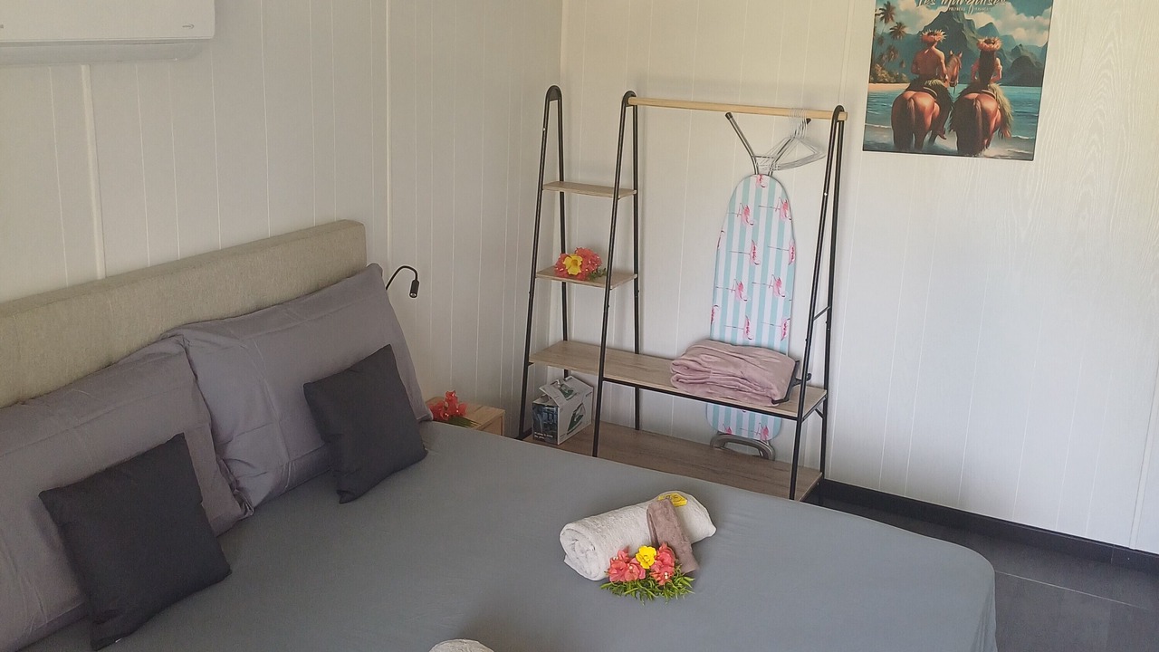 Photo of Bedroom in Ha'apiti